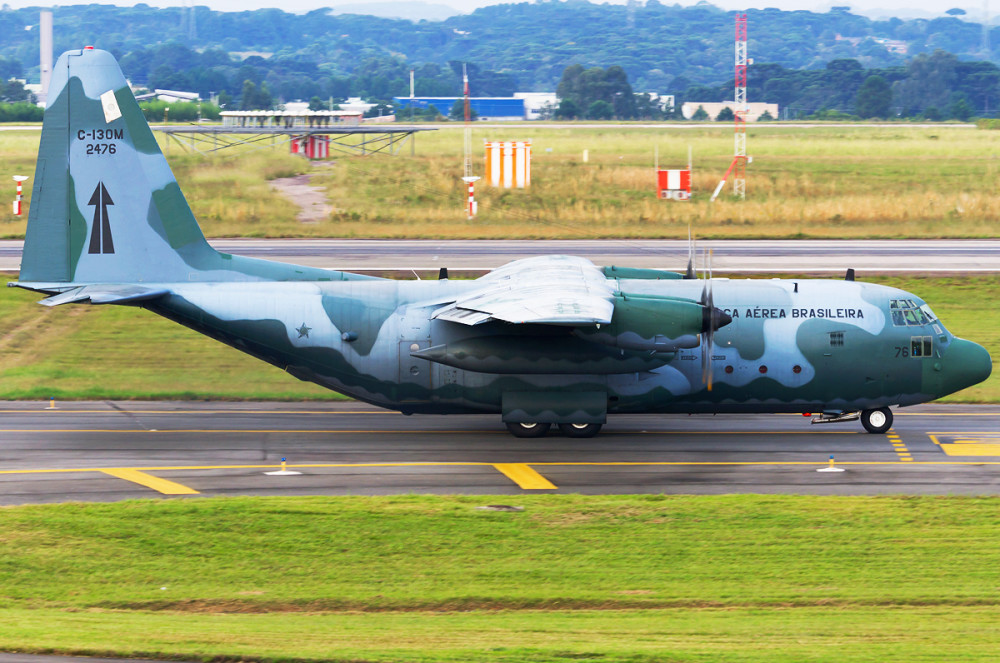 小型運(yùn)輸機(jī)的優(yōu)勢(shì)與應(yīng)用前景展望，小型運(yùn)輸機(jī)的優(yōu)勢(shì)及未來應(yīng)用前景展望