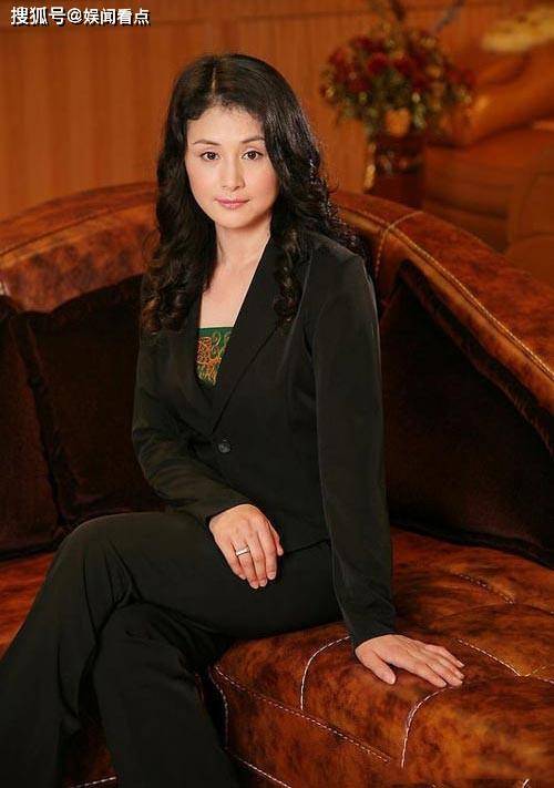 于月仙個(gè)人資料簡(jiǎn)介及，一位才華橫溢的演員的人生軌跡，于月仙，才華橫溢的演員人生軌跡揭秘