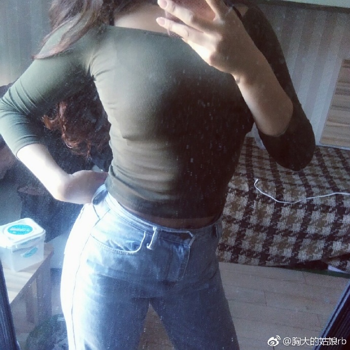 胸大的姑娘，探索美的新視角，胸大的姑娘視角下的美麗新探索