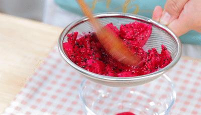 六個月寶寶輔食食譜圖，營養(yǎng)豐富的輔食搭配指南，六個月寶寶輔食食譜圖解，營養(yǎng)搭配指南