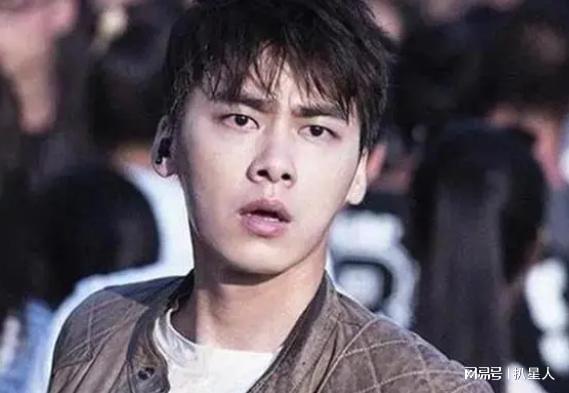 李易峰宣布復(fù)出，歸來之路與未來展望，李易峰宣布復(fù)出，歸來之路及未來展望