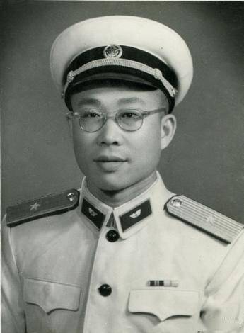 揭秘，35歲的少將是否可能？，揭秘，35歲能否成為少將？