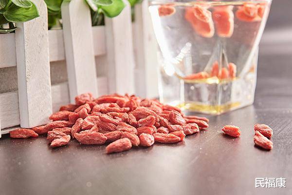 枸杞雖好，三種人堅(jiān)決不能吃枸杞，三種人群慎食枸杞，枸杞禁忌須知