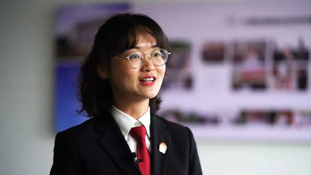 牙齒矯正，老年的后悔與年輕時(shí)的明智選擇，牙齒矯正，老年后悔與年輕時(shí)明智選擇的重要性