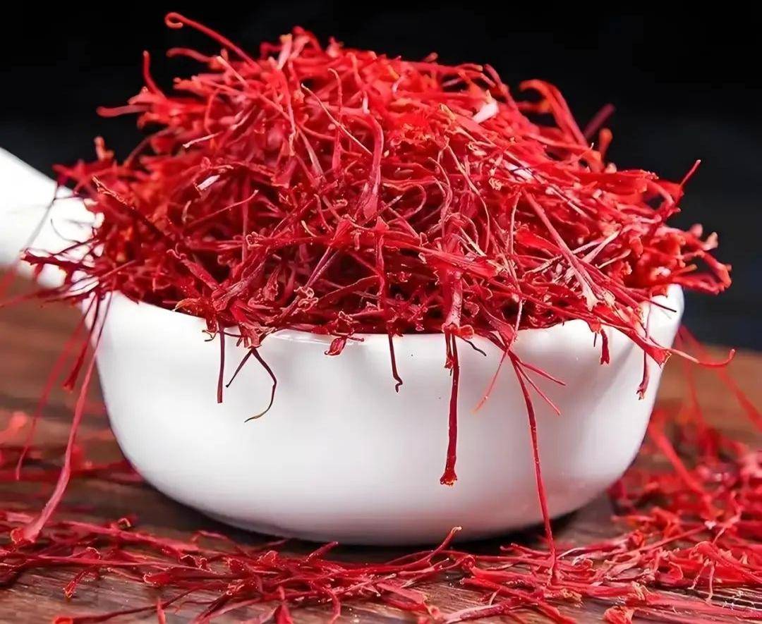 男人喝藏紅花壯陽嗎，深度解析藏紅花的功效與影響，深度解析，藏紅花對男性壯陽功效及影響探討