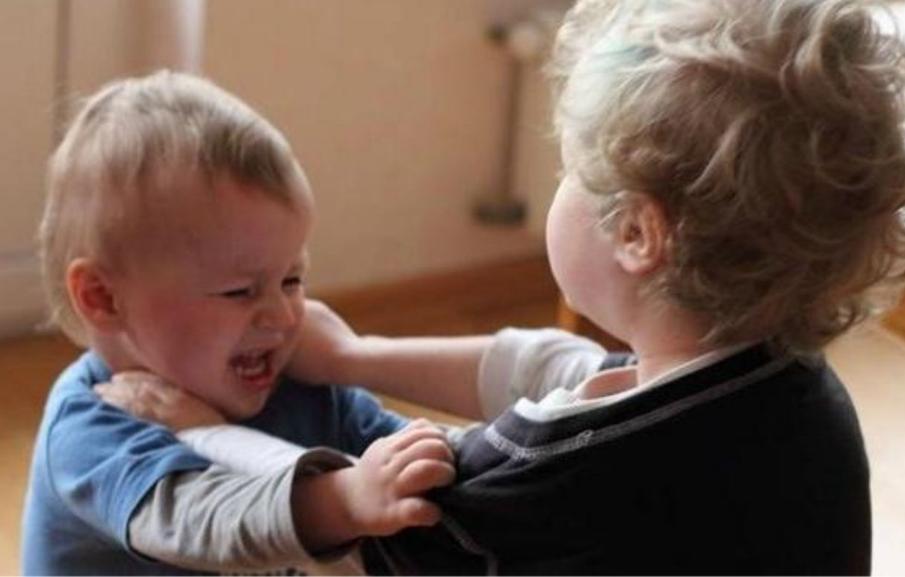 女生家規(guī)，傳統(tǒng)與現(xiàn)代之間的微妙平衡——關(guān)于家規(guī)中的害羞與懲罰，女生家規(guī)，傳統(tǒng)與現(xiàn)代之間的平衡——家規(guī)中的害羞與懲罰探討