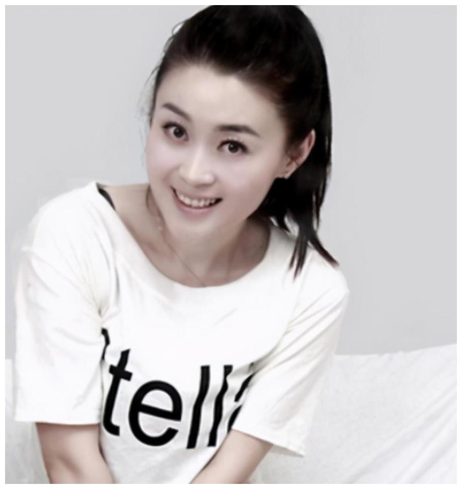 鄉(xiāng)村愛情白靜個人資料簡介，一位璀璨明星的閃耀人生，鄉(xiāng)村愛情明星白靜的個人資料簡介，璀璨人生的閃耀之星