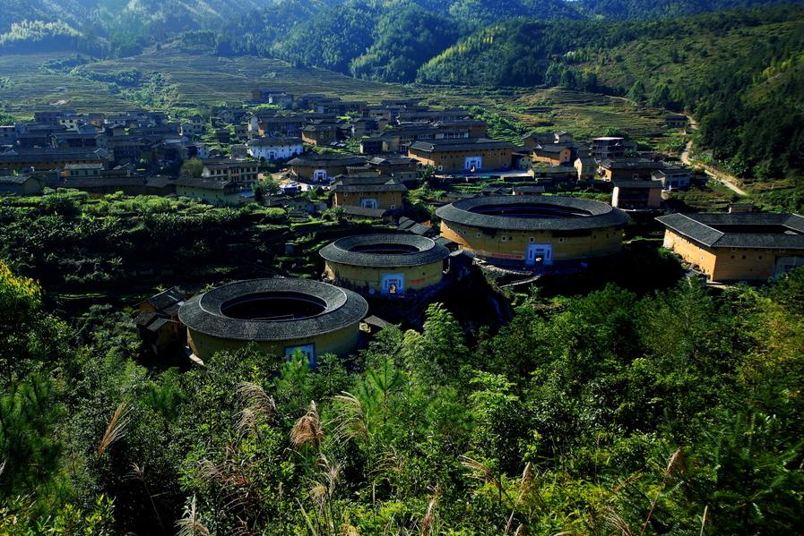 南靖土樓與永定土樓，哪個更值得一游？，南靖土樓與永定土樓，哪個更值得一游？對比解析指南