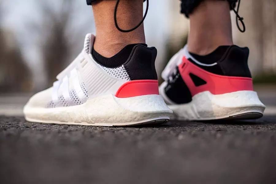 一碼一特，探索獨(dú)特的數(shù)字世界與無限可能，一碼一特，探索數(shù)字世界的獨(dú)特性與無限可能