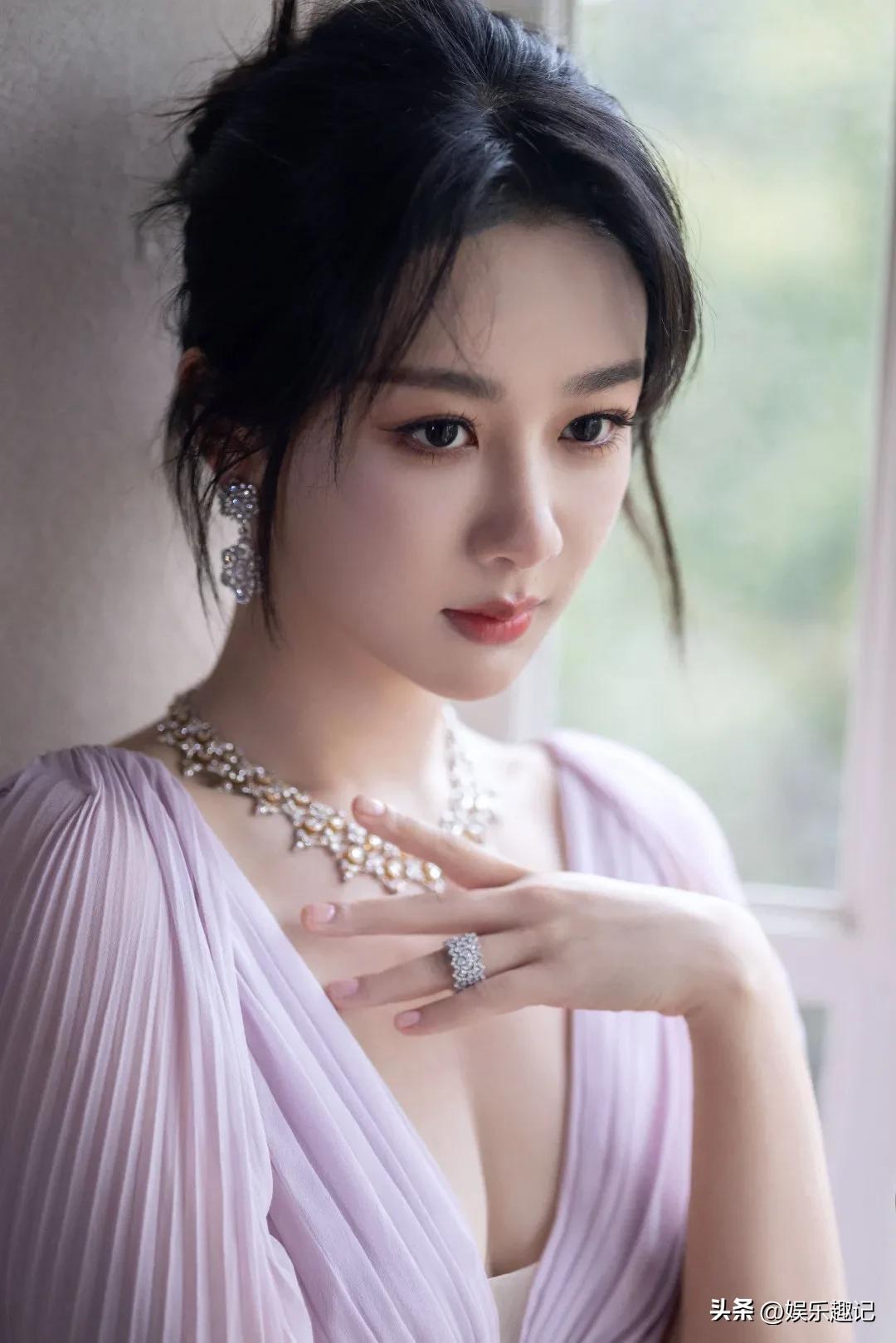 揭秘劉亦菲微博頭像背后的神秘故事，為何是楊冪？，揭秘劉亦菲微博頭像背后的神秘故事，為何選擇楊冪作為頭像？