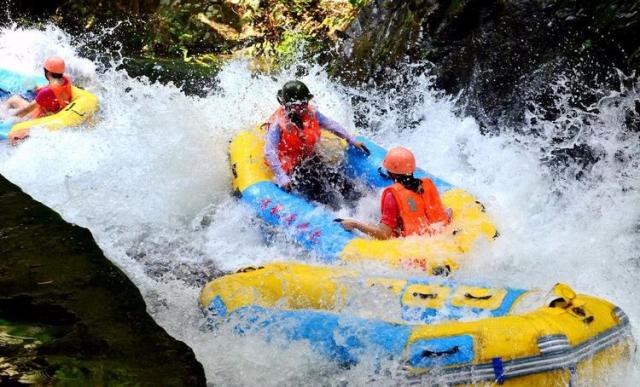 清遠古龍峽漂流，壯美景色與激情體驗的圖片展示，清遠古龍峽漂流，壯美景色與激情體驗的視覺盛宴