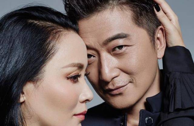 揭秘演員邵峰的妻子照片，一段關(guān)于愛與私密的旅程，邵峰妻子私密照曝光，愛與家庭的旅程