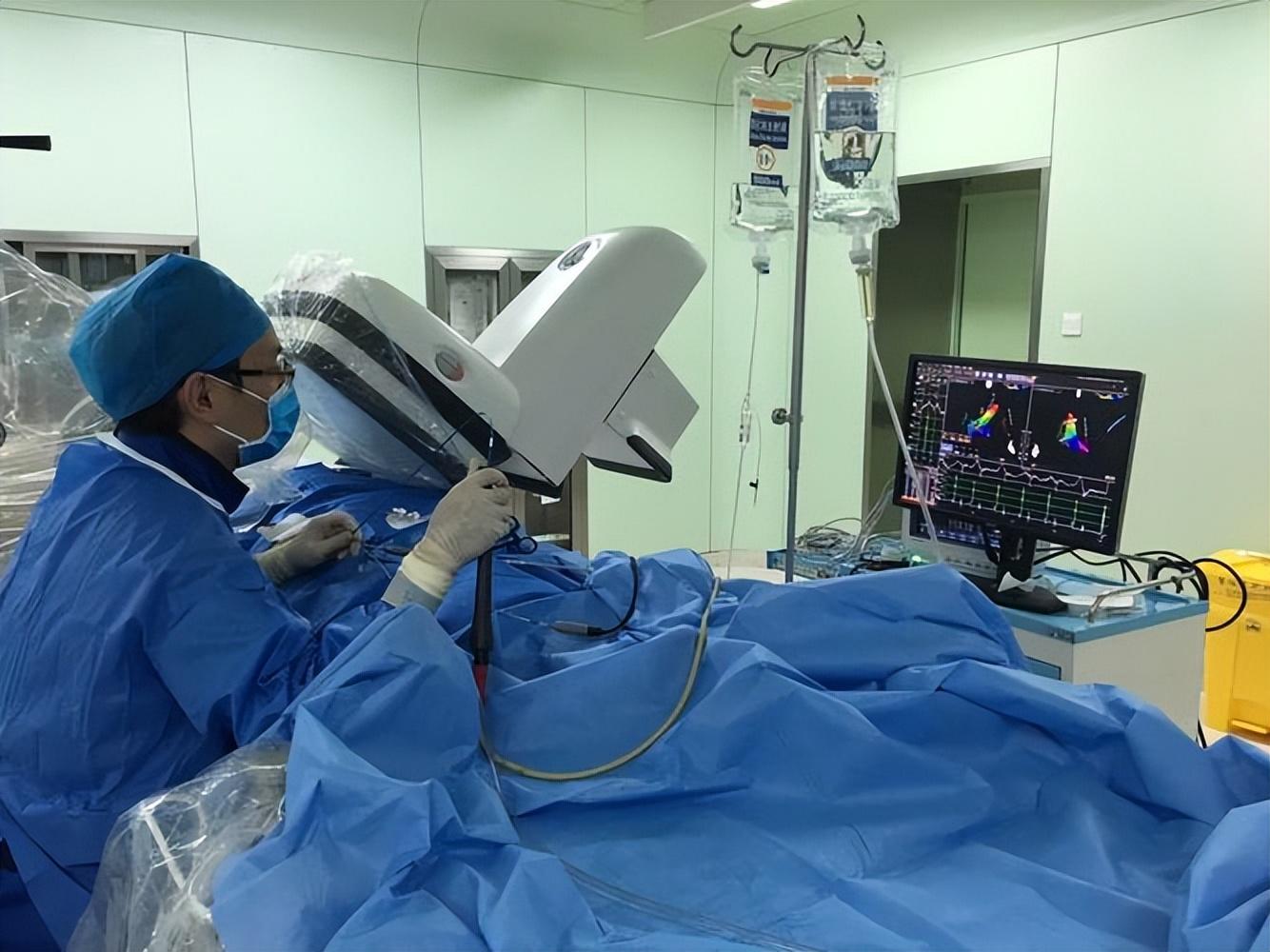 三叉神經(jīng)痛，癥狀、原因與治療方法，三叉神經(jīng)痛，癥狀、原因及治療方法詳解