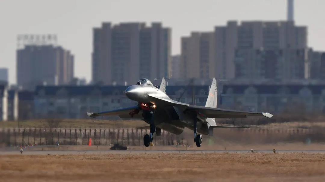 殲-11B戰(zhàn)斗機(jī)參數(shù)詳解，殲-11B戰(zhàn)斗機(jī)性能參數(shù)全面解析