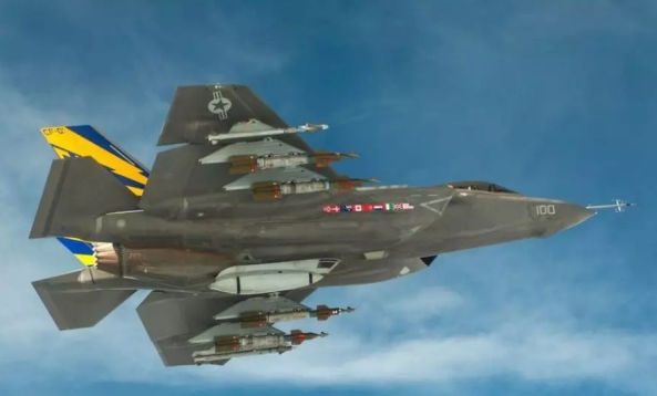 殲-35官方介紹，新一代艦載戰(zhàn)斗機的卓越性能，殲-35新一代艦載戰(zhàn)斗機卓越性能介紹