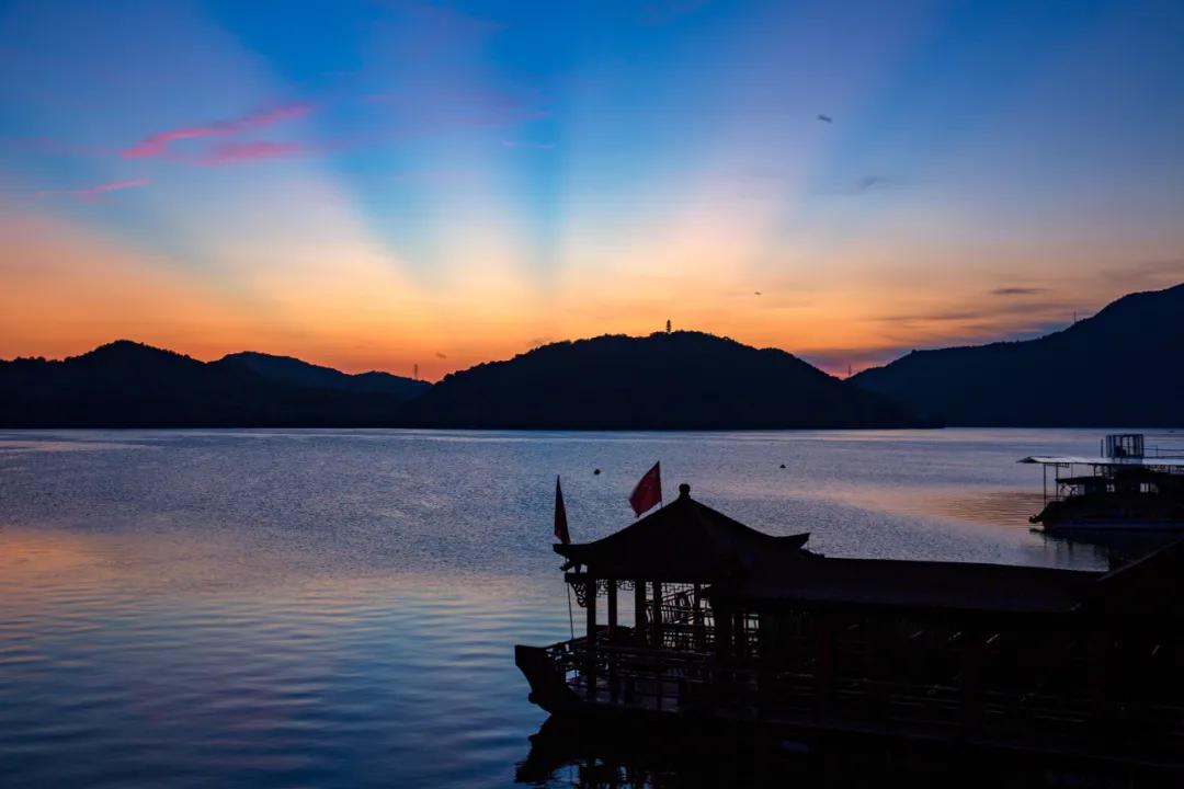 探索未知，去哪里玩，尋找你的旅行靈感，探索未知之旅，尋找旅行靈感的目的地探索