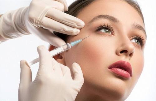 玻尿酸與膠原蛋白，哪種填充材料更適合你？，玻尿酸與膠原蛋白，選擇哪種填充材料更適合你？