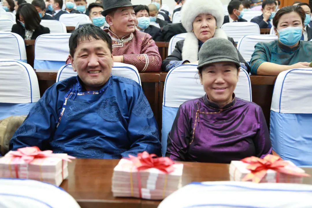 額濟納旅行社旅游報價詳解，額濟納旅行社旅游報價全面解析