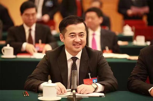 三肖王中王選一肖，揭秘生肖運(yùn)勢與個(gè)性魅力，揭秘生肖運(yùn)勢與個(gè)性魅力，三肖王中王選一肖解析