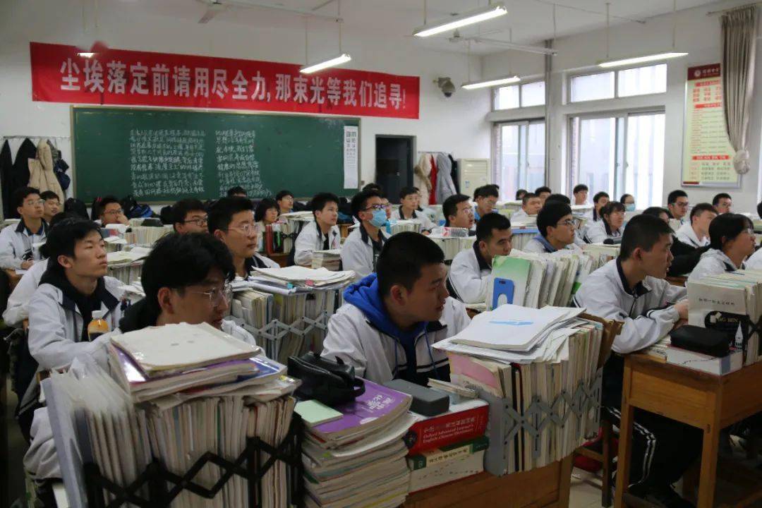 香港必中一組三中三，揭秘彩票背后的秘密與策略，揭秘彩票背后的秘密與策略，香港三中三必中組合探討