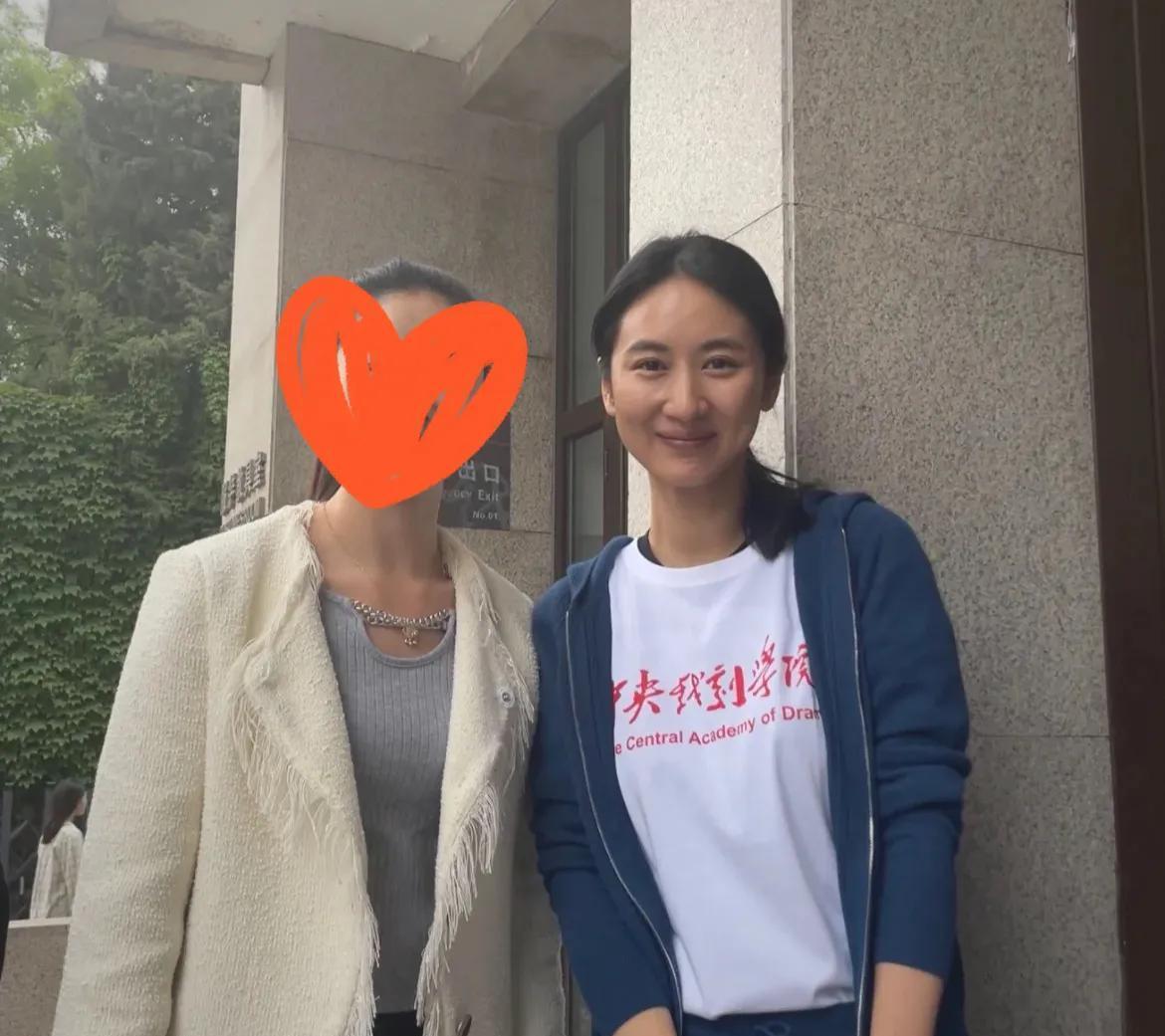 郭珍霓個(gè)人資料圖片，深入了解演員郭珍霓的生平與魅力，演員郭珍霓的生平、魅力及圖片資料大全