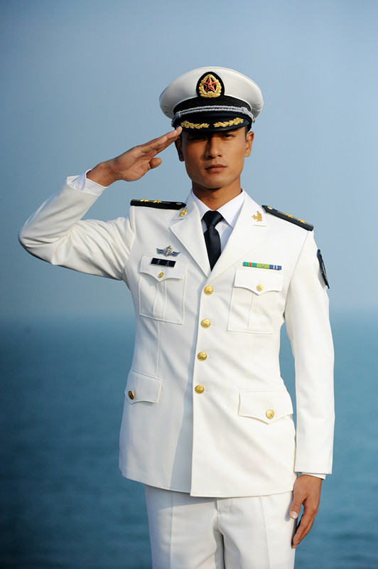 火藍(lán)刀鋒鄭凱演員個人資料簡介，鄭凱，火藍(lán)刀鋒主演個人資料簡介