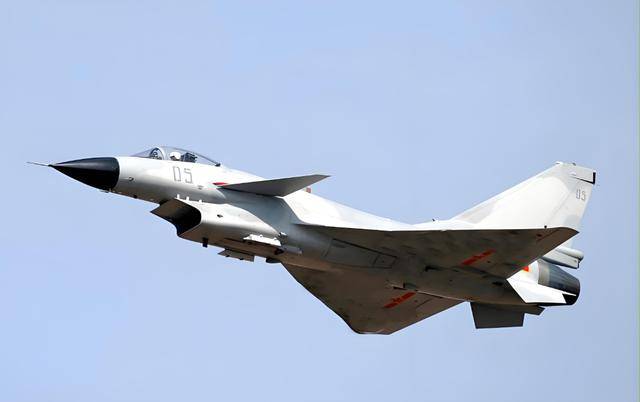 殲-10D交付中國，揭示其重要性及未來展望，殲-10D交付中國，揭示其戰(zhàn)略意義及未來展望