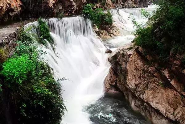 華山門票160元包括哪些——深度解析華山旅游門票所含內(nèi)容，深度解析華山旅游門票內(nèi)容，門票160元涵蓋哪些景點(diǎn)？