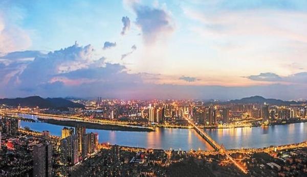 湖南旅游攻略，必去十大景點(diǎn)推薦，湖南旅游攻略，十大必去景點(diǎn)推薦