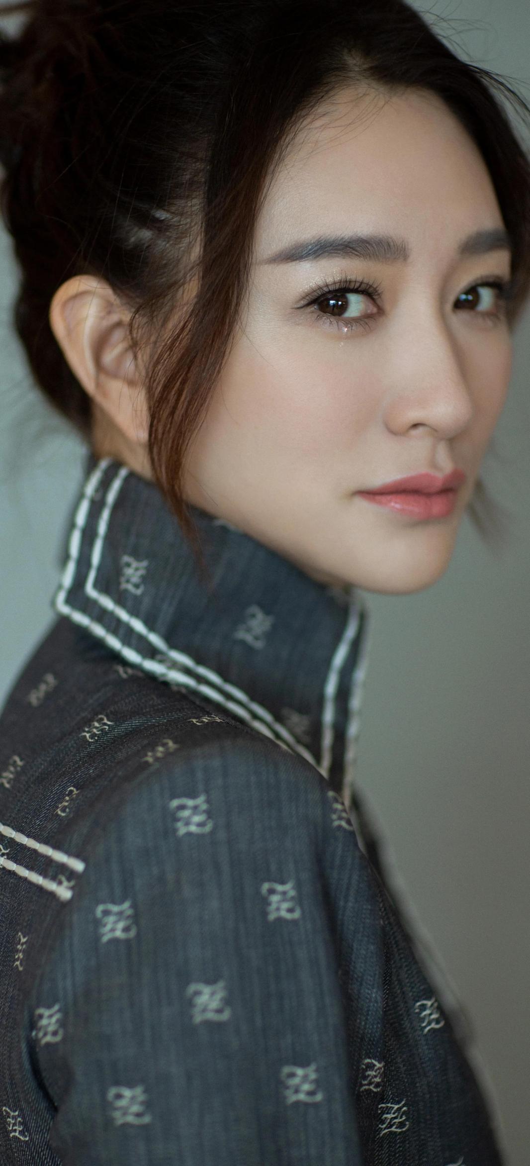 殷桃資產(chǎn)多少億，深度解析殷桃的財富積累與演藝事業(yè)成就，殷桃的財富積累與演藝事業(yè)成就，資產(chǎn)深度解析