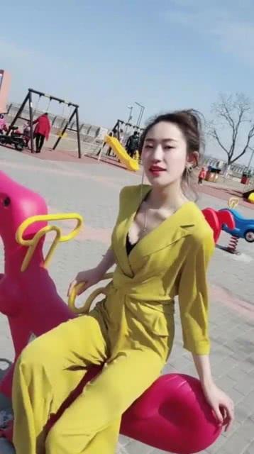 探索李小璐的魅力，一個無法忽視的好玩存在，李小璐的魅力探索，不容忽視的耀眼存在