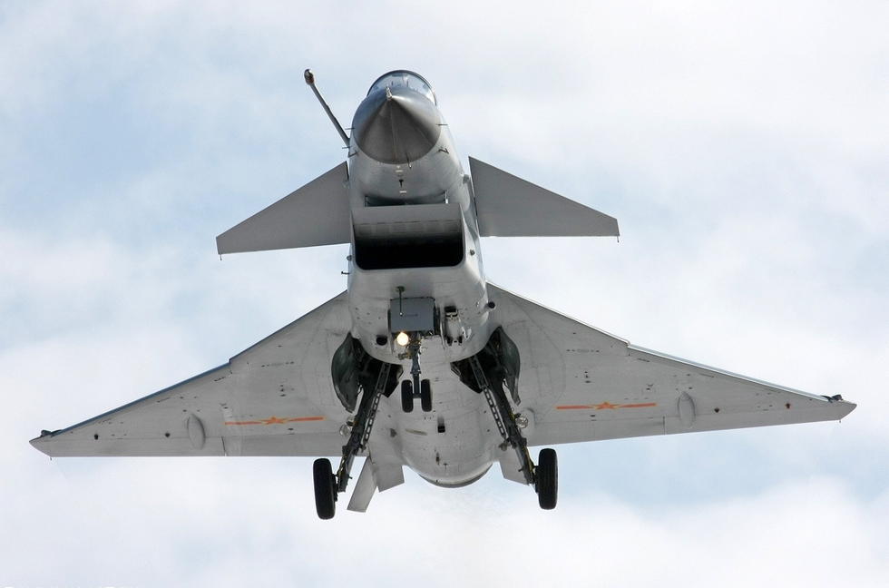 殲-10戰(zhàn)斗機(jī)圖片展示，探索中國空中力量的驕傲，殲-10戰(zhàn)斗機(jī)圖片展示，中國空中力量的榮耀與驕傲