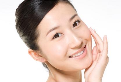 下巴長痘痘消除小妙招，讓你重拾自信笑容，下巴長痘不用愁，小妙招助你快速消除痘痘，重拾自信笑容