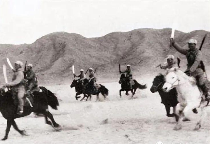 西路軍，歷史回顧與深入解析，西路軍歷史回顧與深度解析，戰(zhàn)略決策與戰(zhàn)爭影響研究