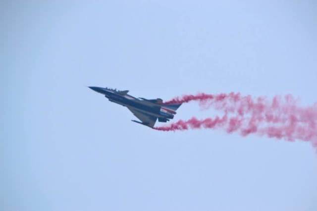 殲-10與F-16在巴基斯坦，技術(shù)比拼下的空戰(zhàn)實(shí)力對比，巴基斯坦空戰(zhàn)實(shí)力比拼，殲-10與F-16技術(shù)對決