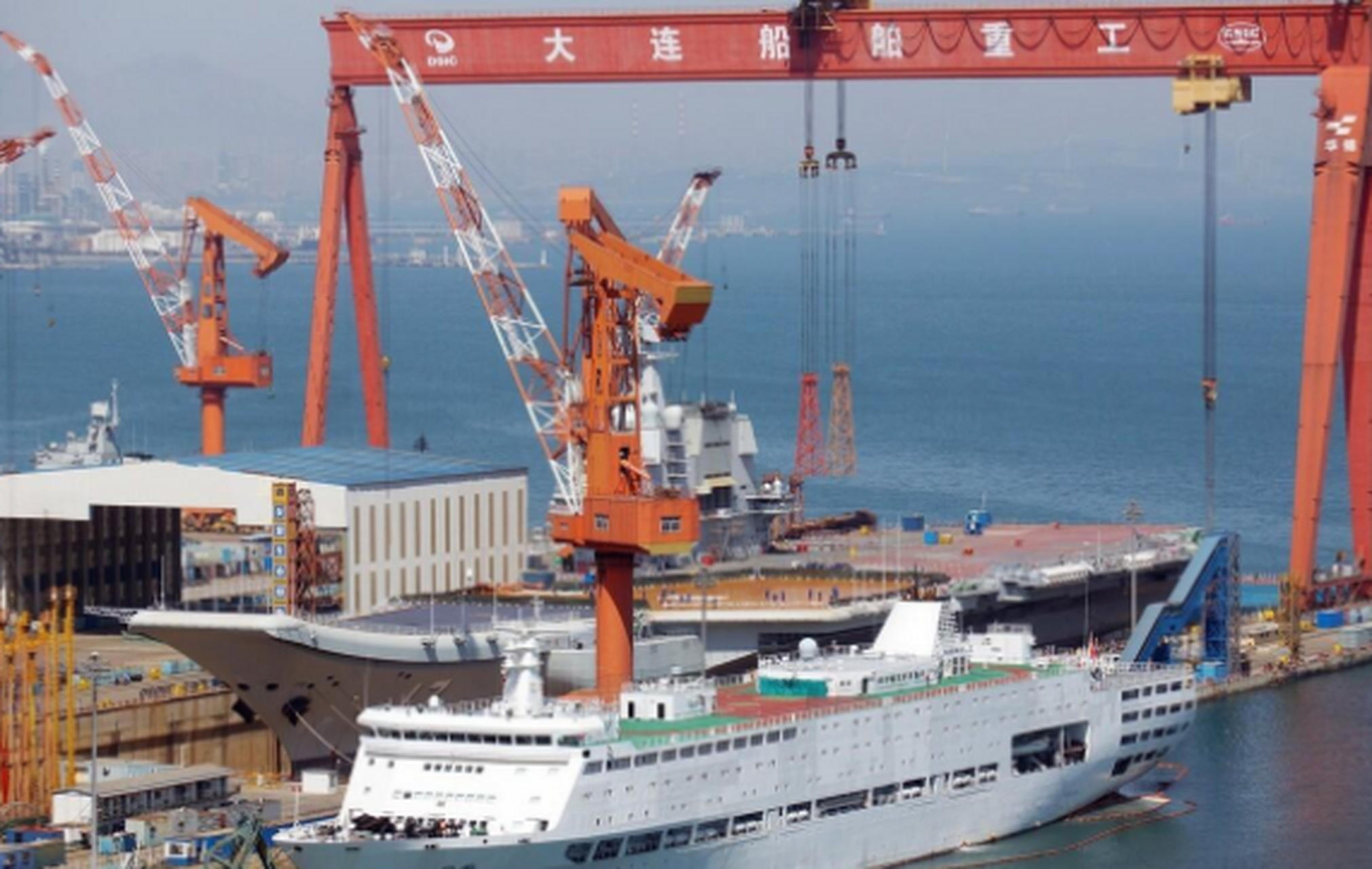 大連造船廠搬遷揭秘，新址究竟在哪里？，大連造船廠搬遷幕后揭秘，新址揭曉！