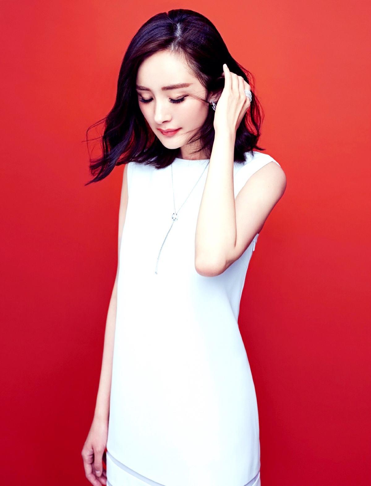 演員馮紹峰個(gè)人資料簡(jiǎn)介，馮紹峰個(gè)人簡(jiǎn)介資料